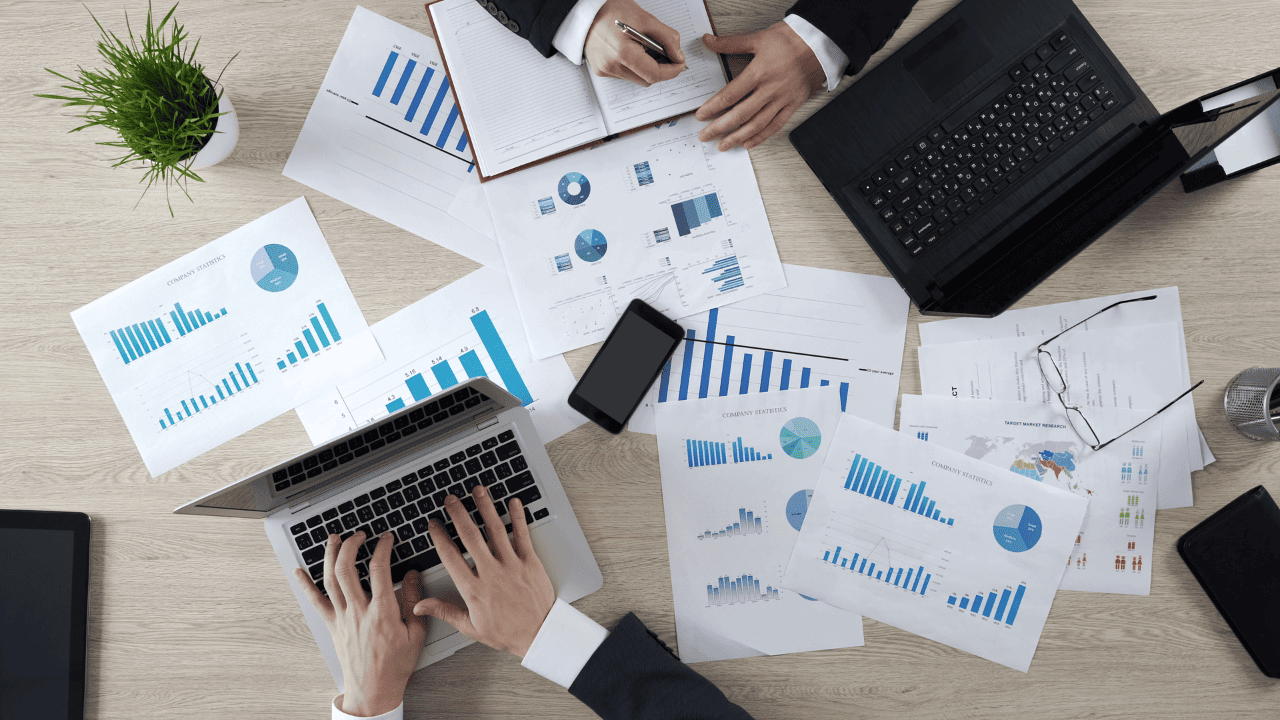Digital campaign dashboard tracking user metrics across multiple platforms